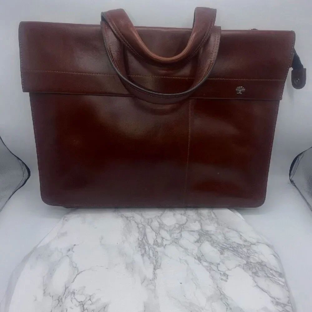 LITCHI Brown Leather Briefcase